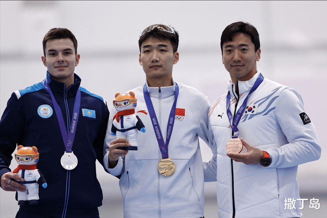 短道速滑选手技压群雄斩获桂冠 短道速滑选手技压群雄斩获桂冠