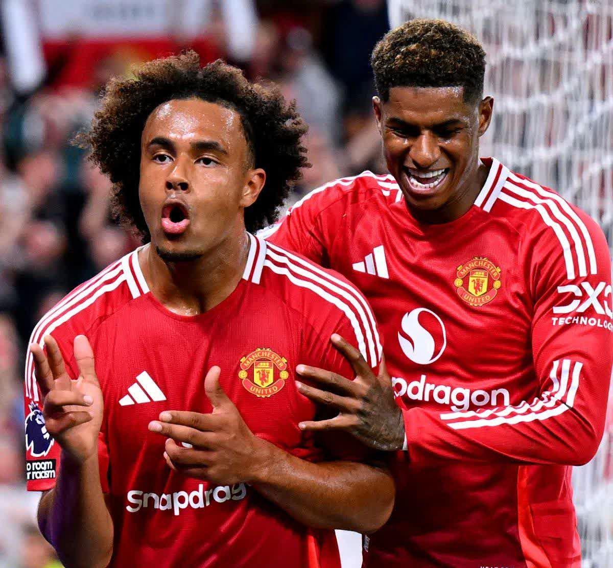 曼联主场大胜伯恩茅斯,保持胜势 曼联主场大胜伯恩茅斯,保持胜势