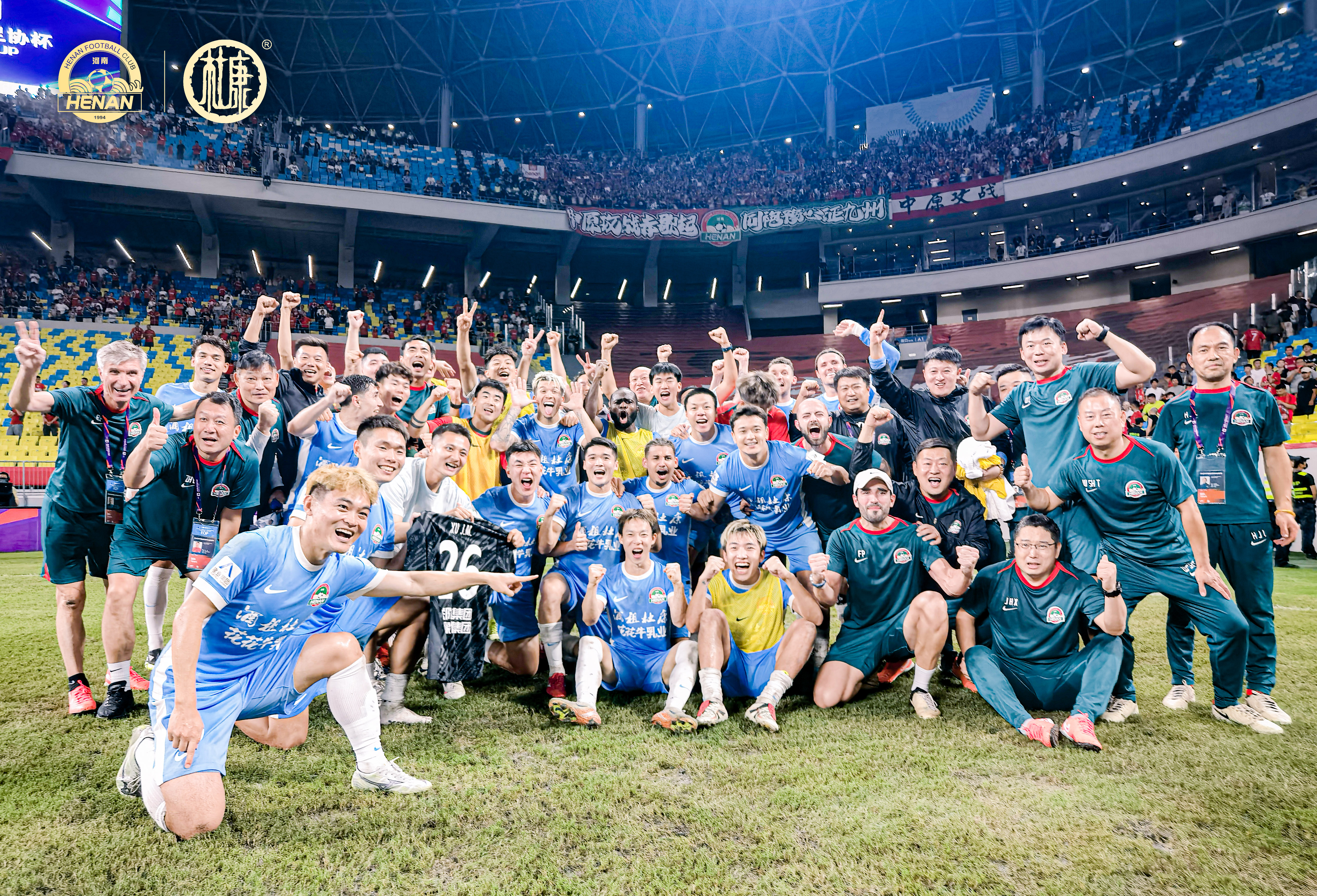 荷兰队险胜乌克兰,第一次挺进半决赛的简单介绍 荷兰队险胜乌克兰,第一次挺进半决赛的简单介绍