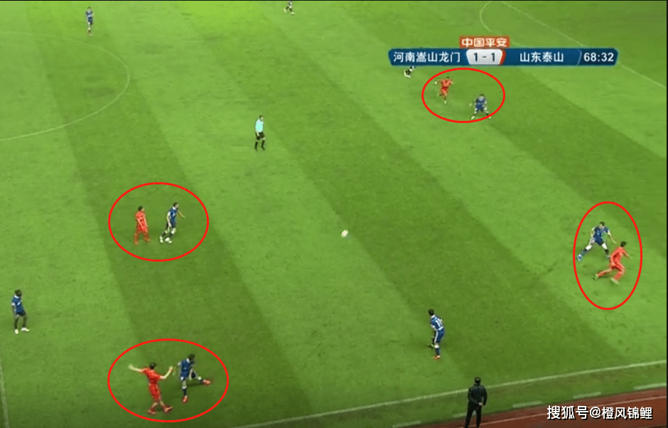 od体育在线-精彩比赛双方战术纠缠,呈现出比赛高潮