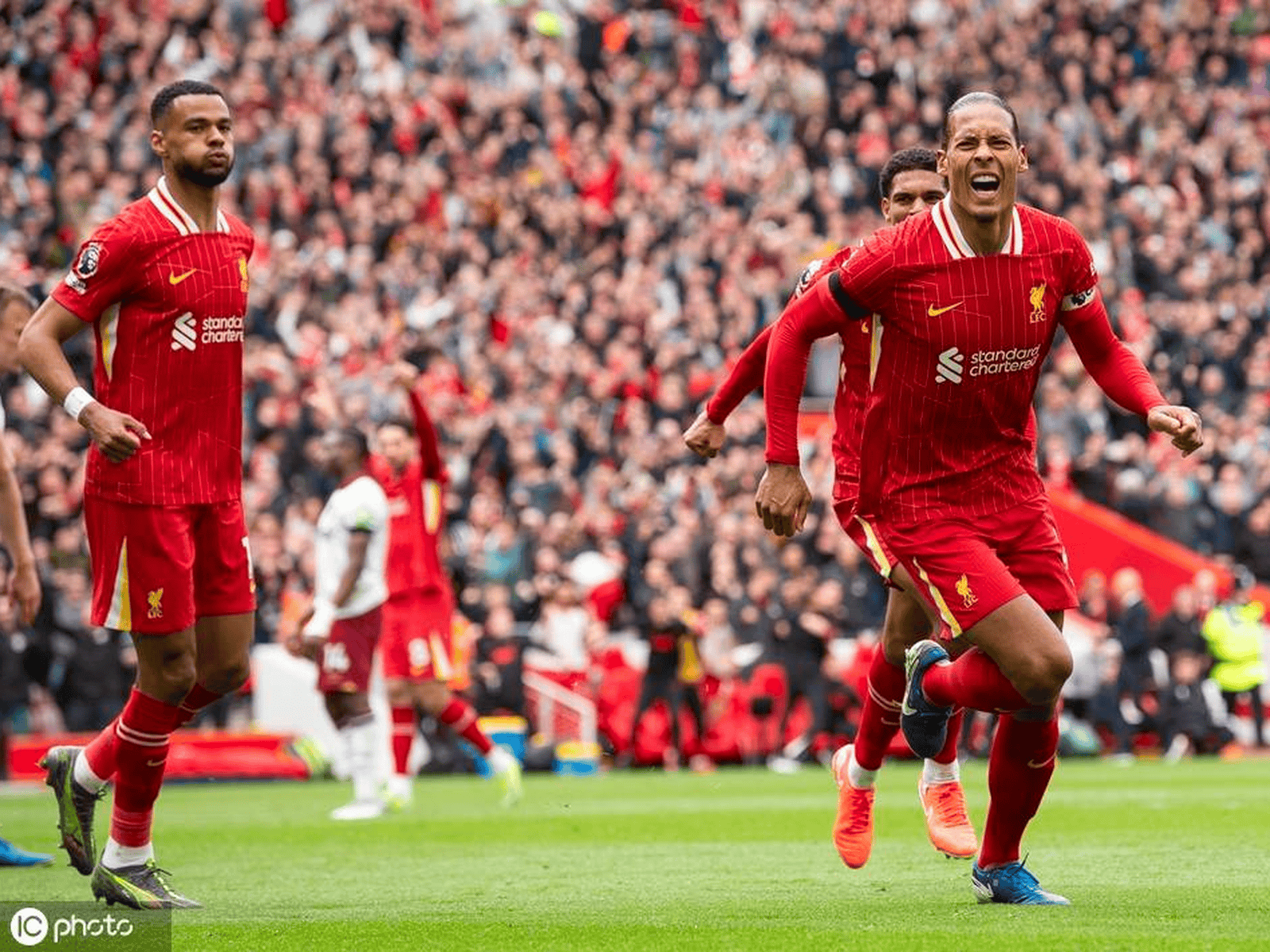 od体育新闻-包含西汉姆联重回顶级,在欧冠小组赛中脱颖而出的词条