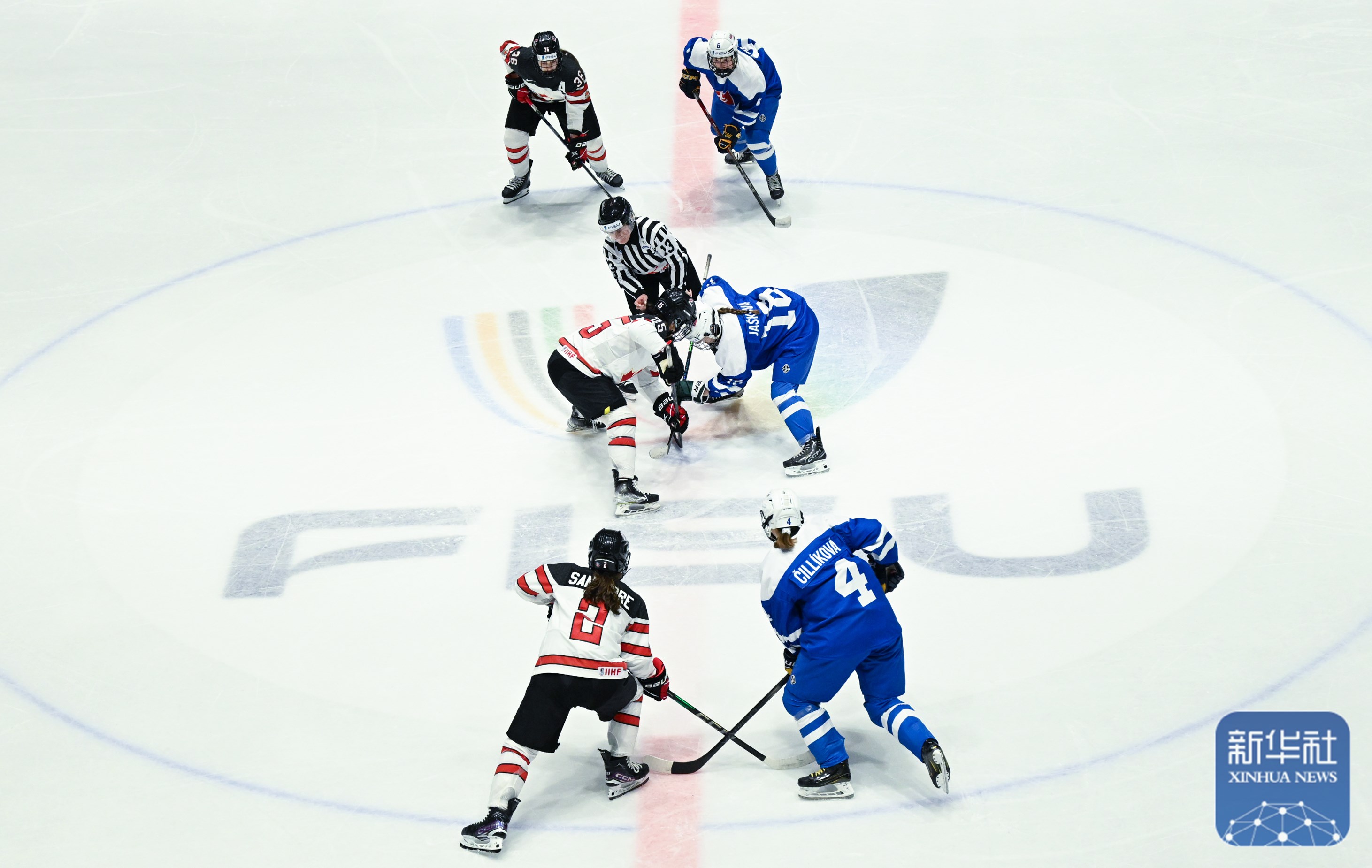 斯洛伐克队凭借两球领先,夺得胜利的简单介绍 斯洛伐克队凭借两球领先,夺得胜利的简单介绍