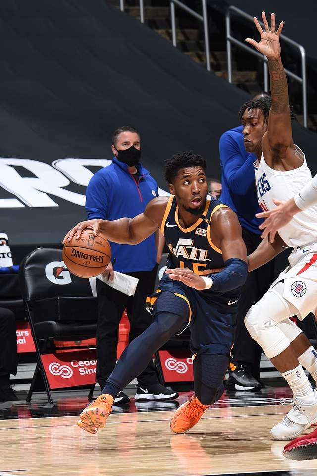 爵士队开启连胜之路，克拉伊完美终结低迷