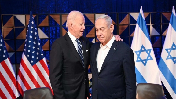 黑队战胜对手，双线作战取得胜利