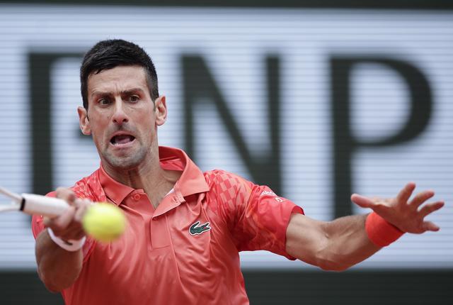 挪威运动员意外超越，摘取头衔