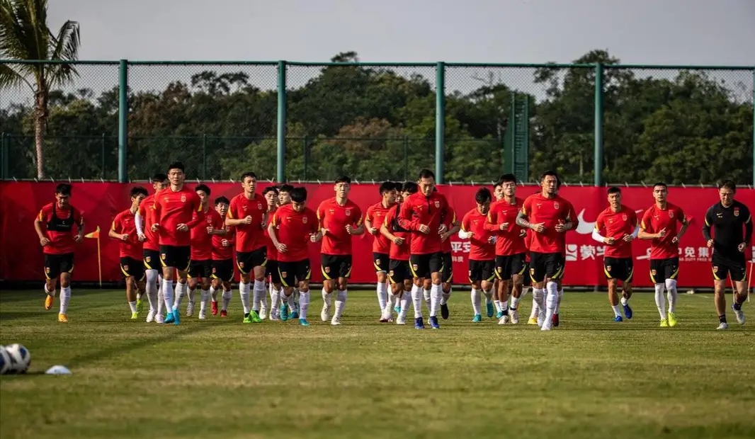 od体育新闻-足球联赛中一场备受瞩目的比赛即将打响